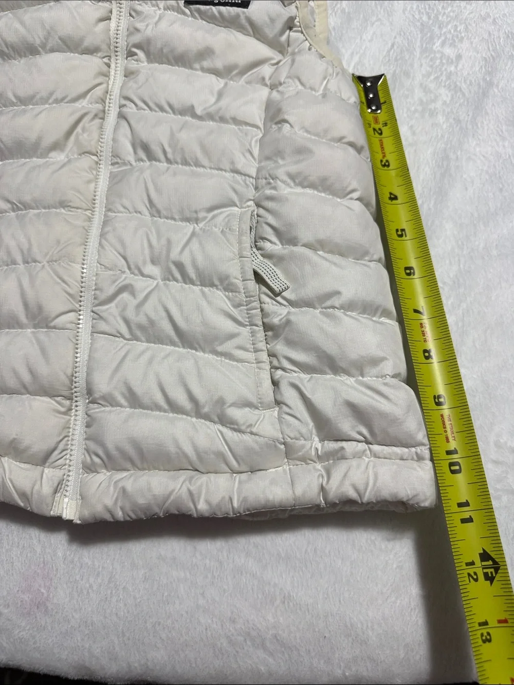 Patagonia Off-White Quilted Down Vest